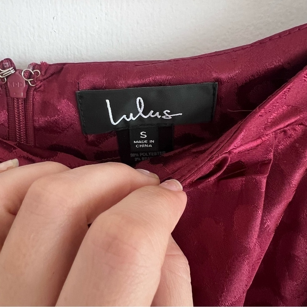 Lulu’s Small Burgundy Leopard Print Tulip Hem Trendy Satin Midi Skirt​​​​​ - Picture 8 of 8